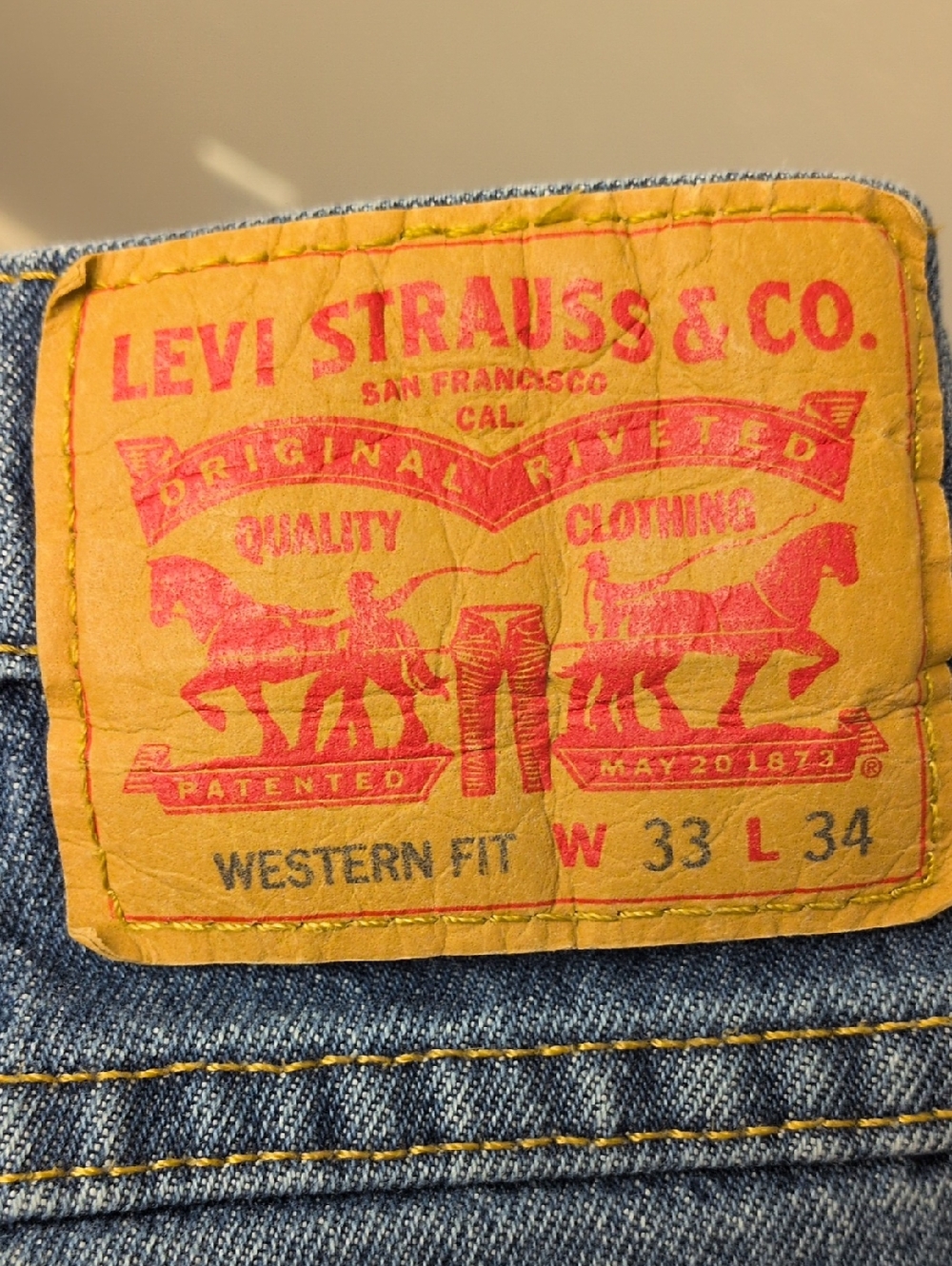 Levi's Men's Relaxed Blue Denim Jeans with Tan Leather Patch